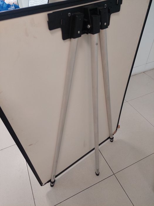 Flipchart com tripé