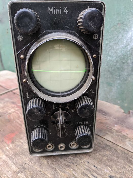 Oscyloskop Mini-4 PRL 1974 stary