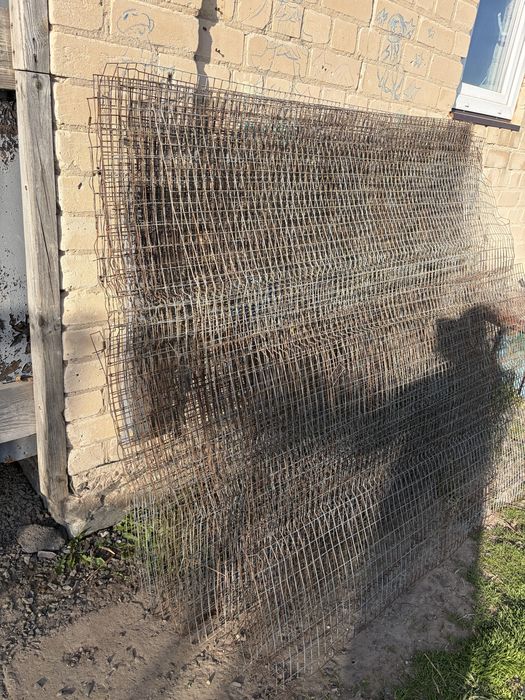 Сітка б/у 100 грн./ шт.