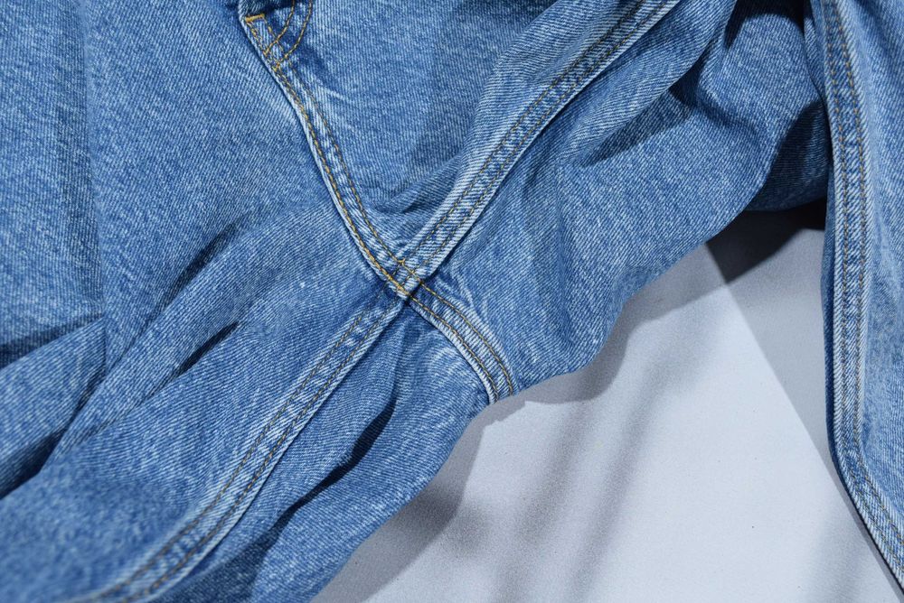 Damskie spodnie jeansy Levis Loose Straight r 29/29 p 82 cm