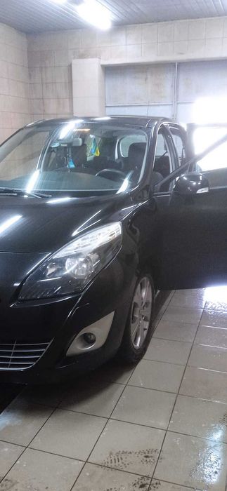 Renault Megane Scenic