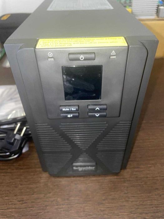 UPS Schneider Easy UPS SRV1KI – 1 kVA Online64550970867585124