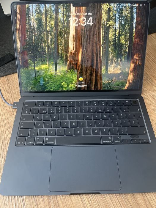 MacBook Air M4 (2025) 24GB RAM / 512GB SSD