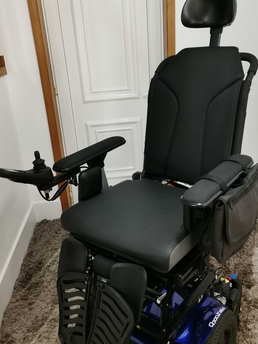 Cadeira de rodas elétrica Quickie Q300 SUNRISE