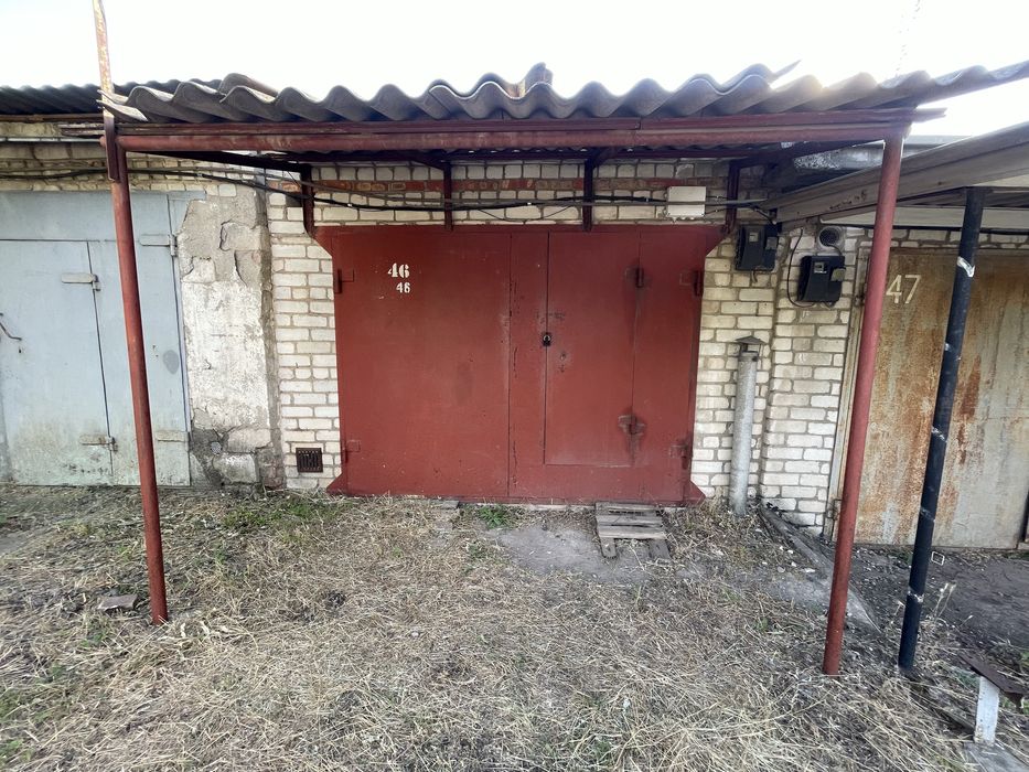 Продається гараж в авто кооперативі мир 1