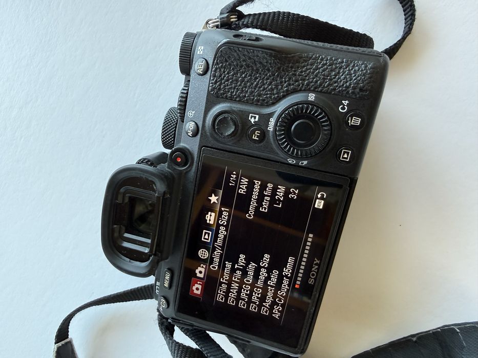Sony A7 III - 77 mil disparos
