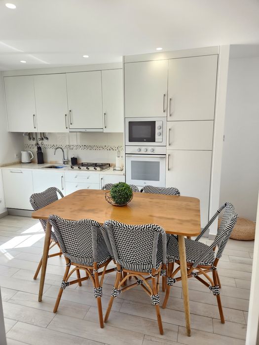 Apartamento T1+1 (Estúdio porta 2)