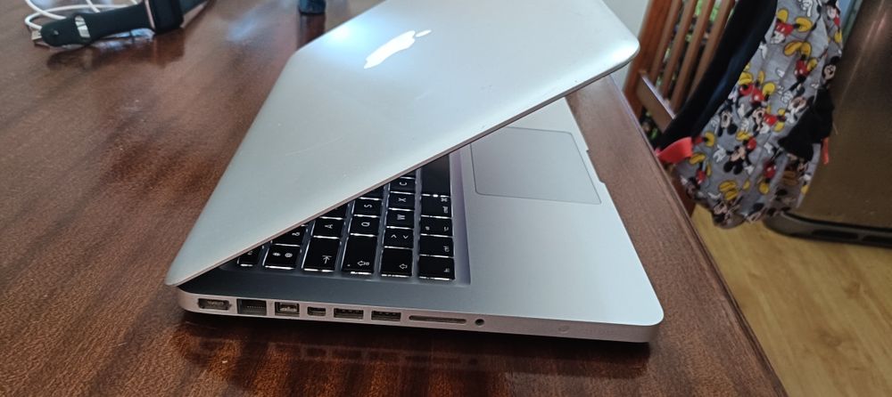 MacBook Pro 13 i5 16GB RAM 1TB Monterey Bateria Nova