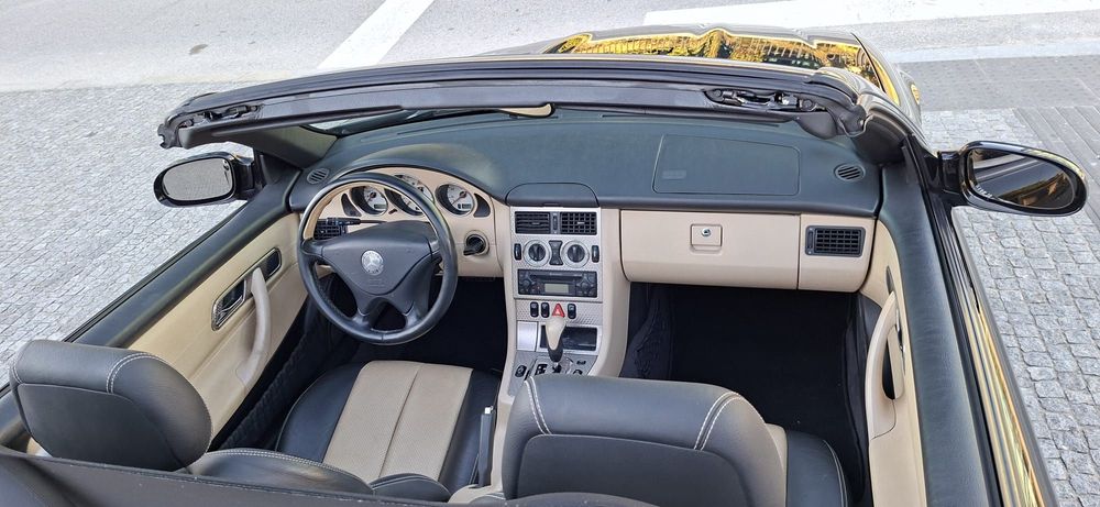 Mercedes-Benz SLK 320