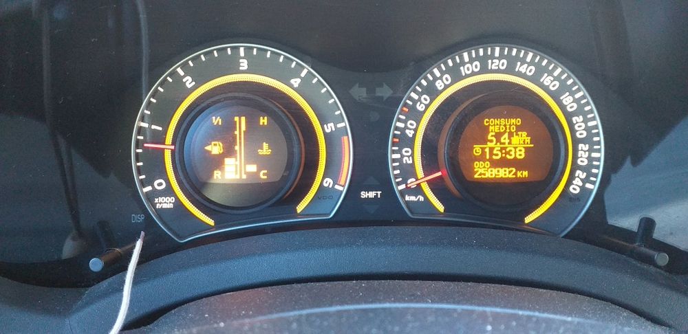 Toyota Auris 1.4 diesel (Bom estado)