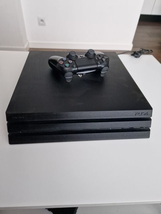 Konsola Ps4 pro ,