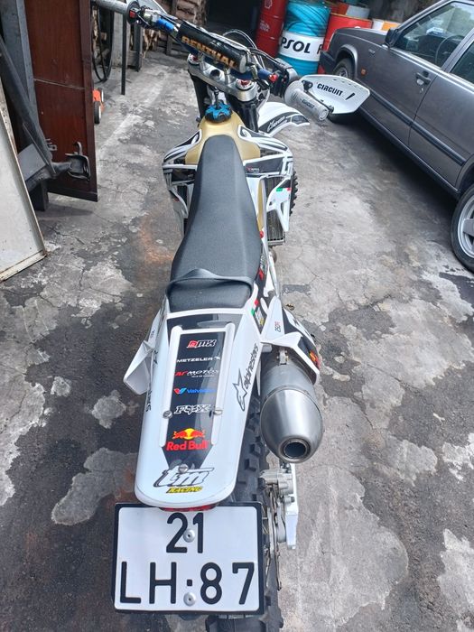 TM 250 Fi com M. Arranque