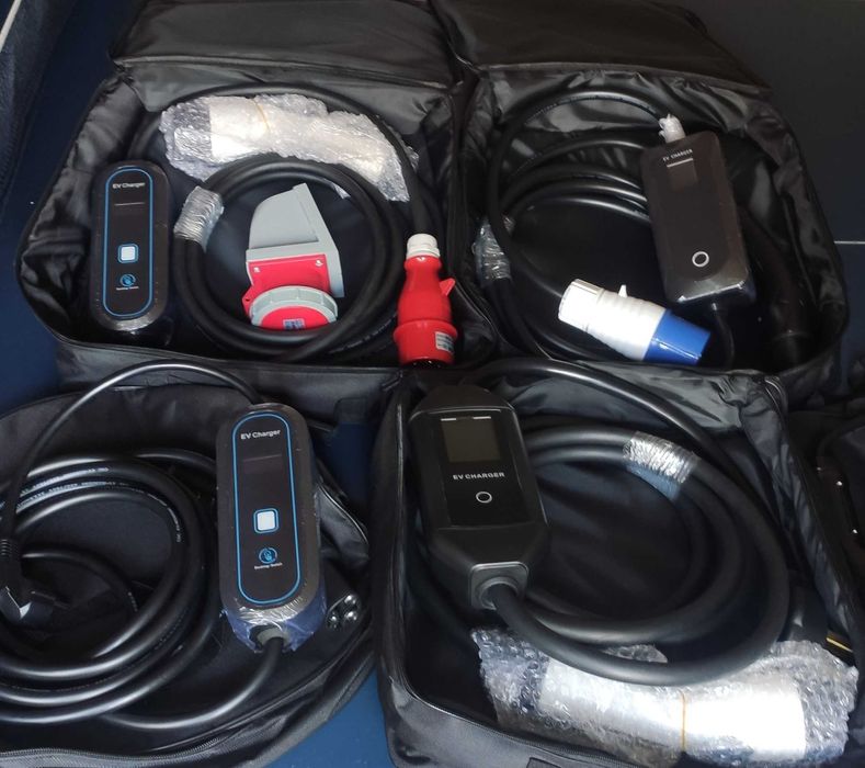 Тесла -3.5КВ 16А -7 КВ 32А- 9.6КВ 40А Зарядка- зарядний пристрій Tesla