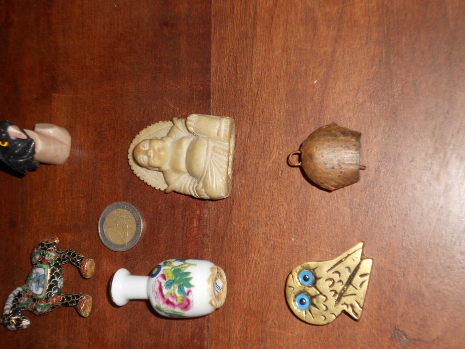 Miniaturas coleccionaveis diversas loiça latão e outros