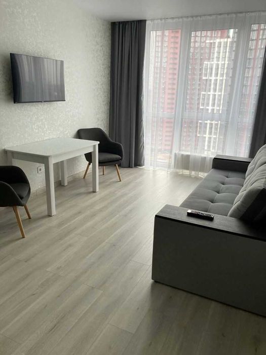 Здається 2-кімнатна квартира на вул.Віктора Некрасова 8