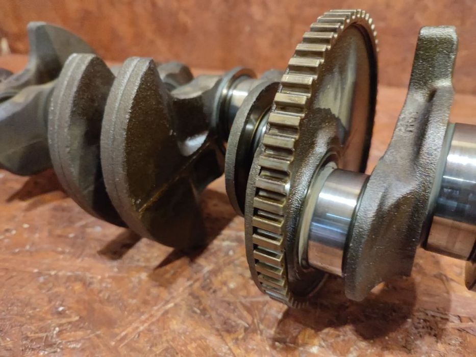 bmw e60lci / e61lci / e81 / e82 / e83 / e84 / e90 oryginalny wał korb