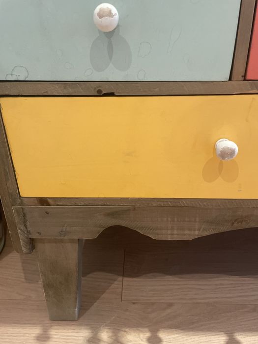 Armário cómoda com gavetas