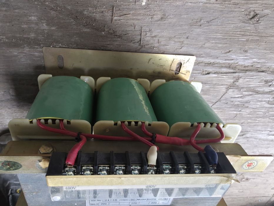 Transformator 480/220