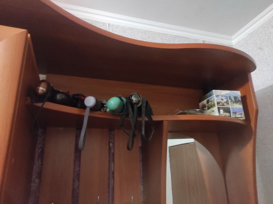 Шафа для прихожої