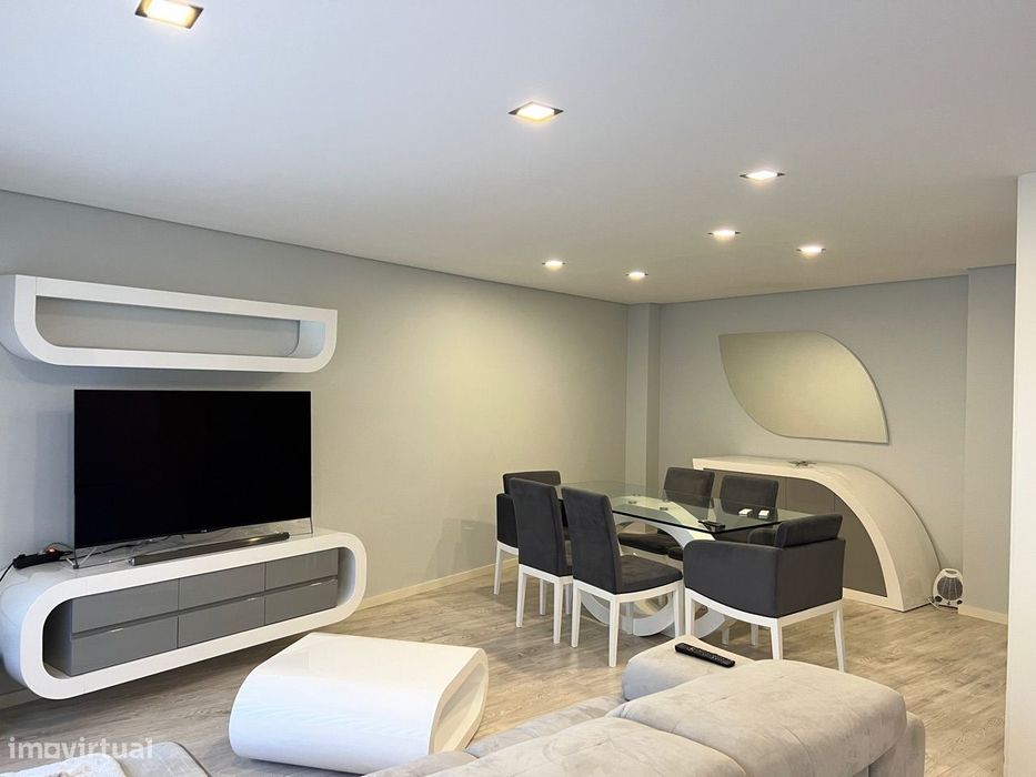 Furnished T1 Apartment in a Residential Complex with Swimming Pool