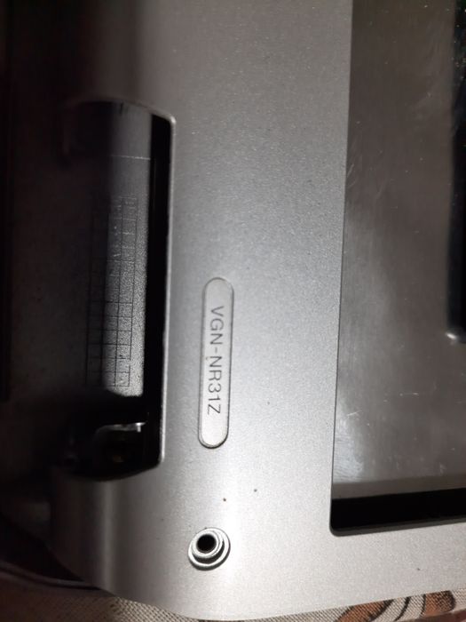Portátil SONY Vaio VGN-NR31Z (PCG-7121M) para peças