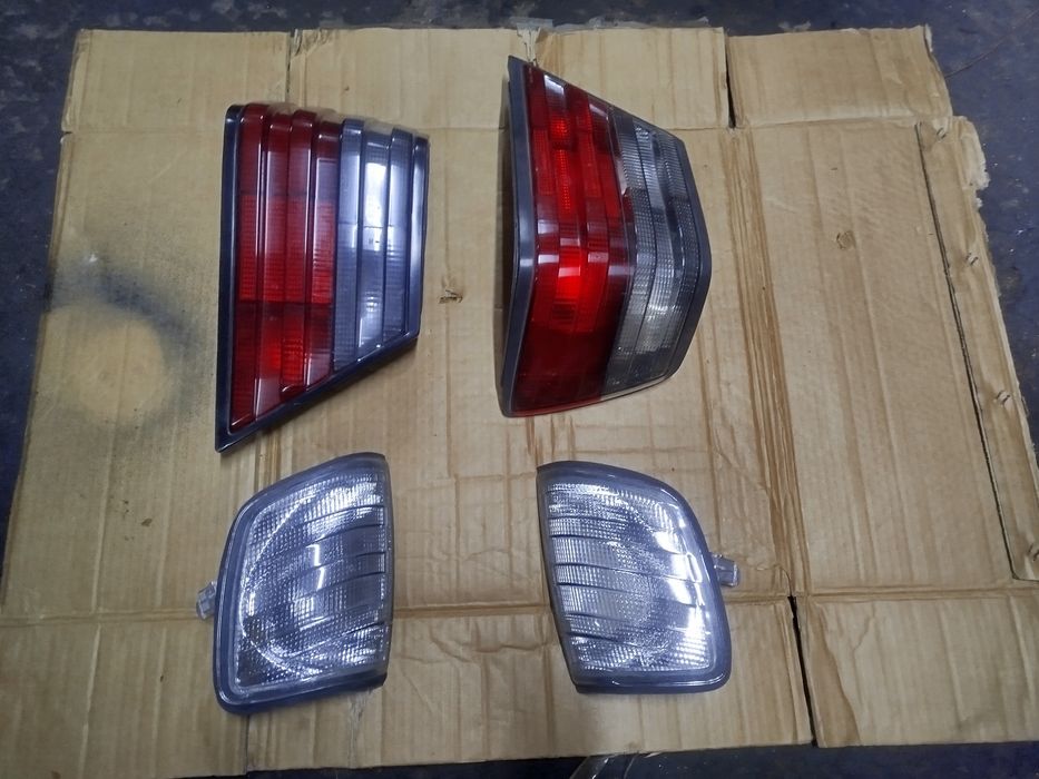 Мерседес Е 124. Стопы+повороты.Цена 100 у.е. за все