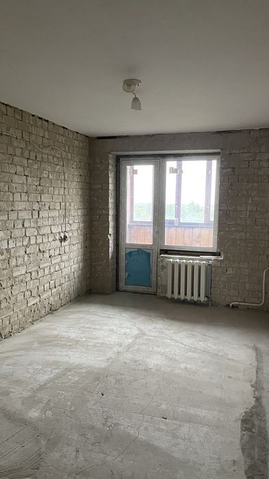 Продам 3-х кімнатну квартиру ринок Нива