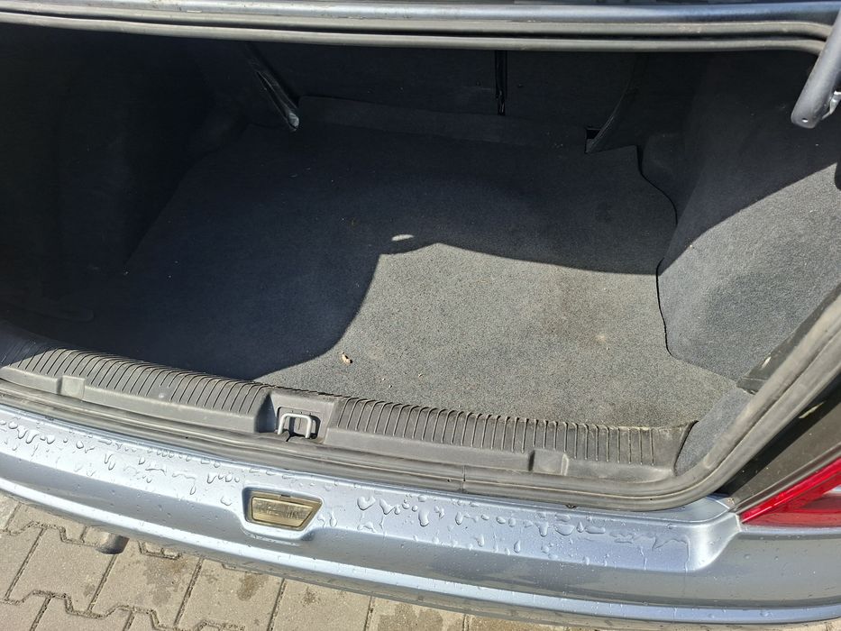 Opel astra sedan