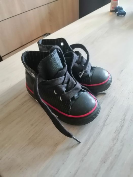 Дитяче весняне взуття
