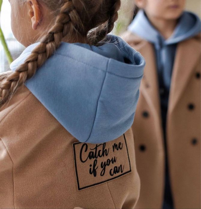 Шерстяное тёплое пальто на девочку