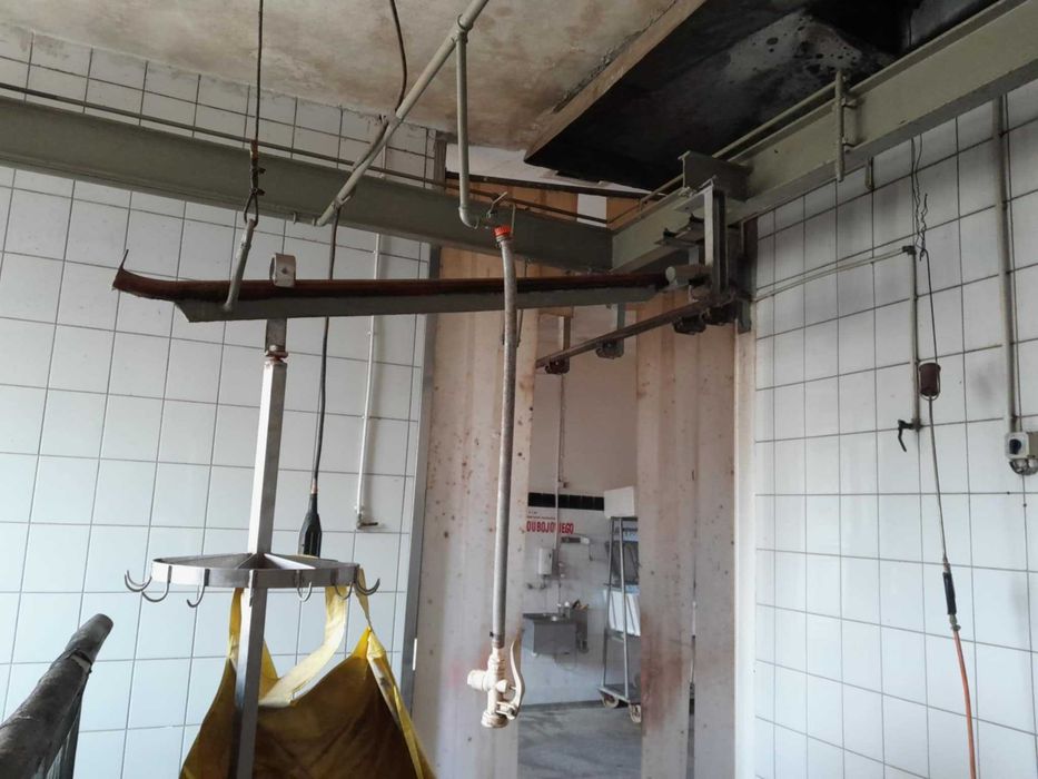 Sprzedam wyposażenie ubojni, rzeźni