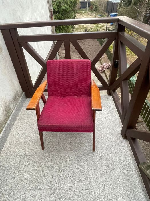 Fotel PRL  konstrukcja solidna stan jak na zdjęciu