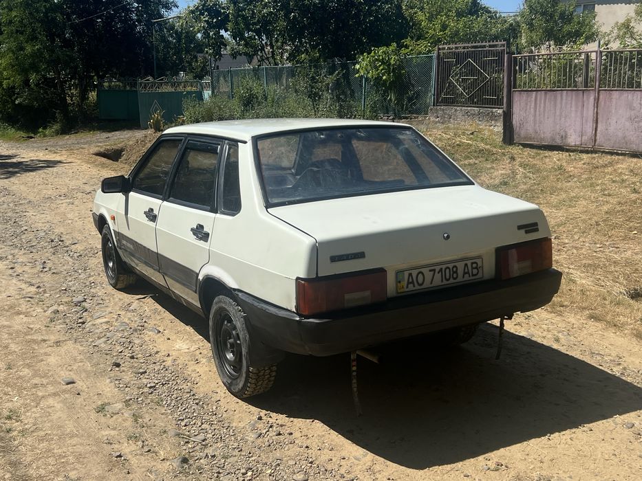 Ваз 21099 По запчастинах Vaz 21099 Жигуль по запчастям На запчастини