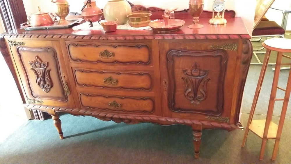 Móvel de sala vintage ou Aparador cristaleira