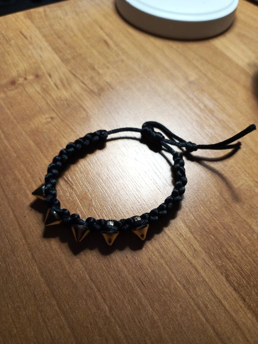 Bransoletka z ćwiekami