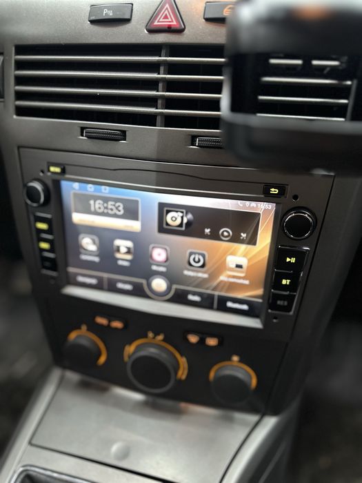 Zmiana starego radia na multimedia z systemem android i akcesoriami