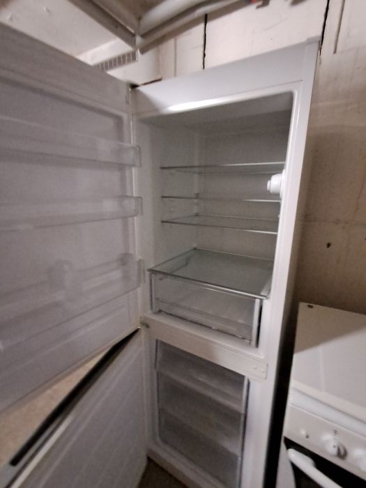 Lodówka Polar czysta, sprawna