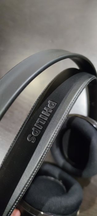 Auscultadores sem fio Philips SBC HC8435