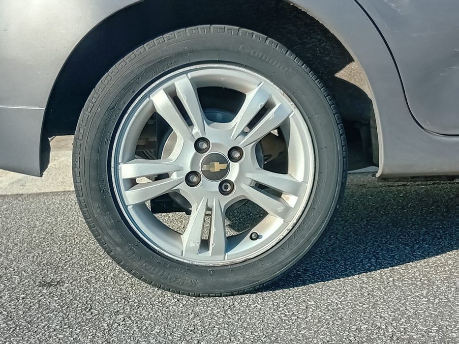 Chevrolet AVEO - Bi-Fuel (Gás e Gasolina)