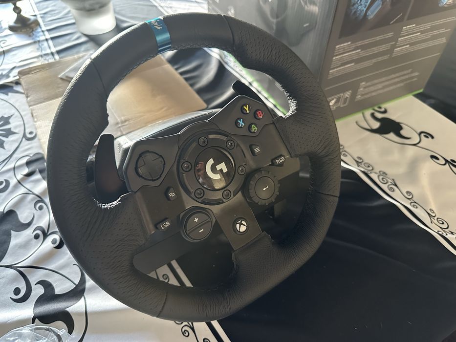 Logitech G923 (com Shifter) — PC e Xbox