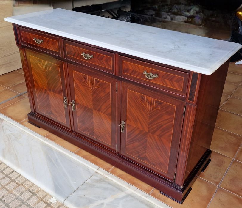 Móvel Aparador madeira cerejeira com pedra mármore
