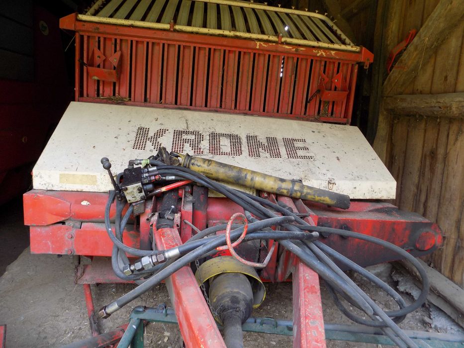 przyczepa samozbierająca krone
