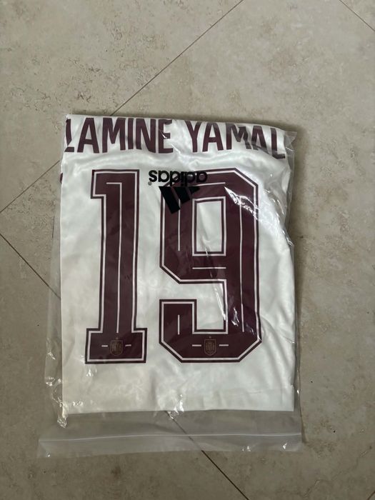 Koszulka Yamala