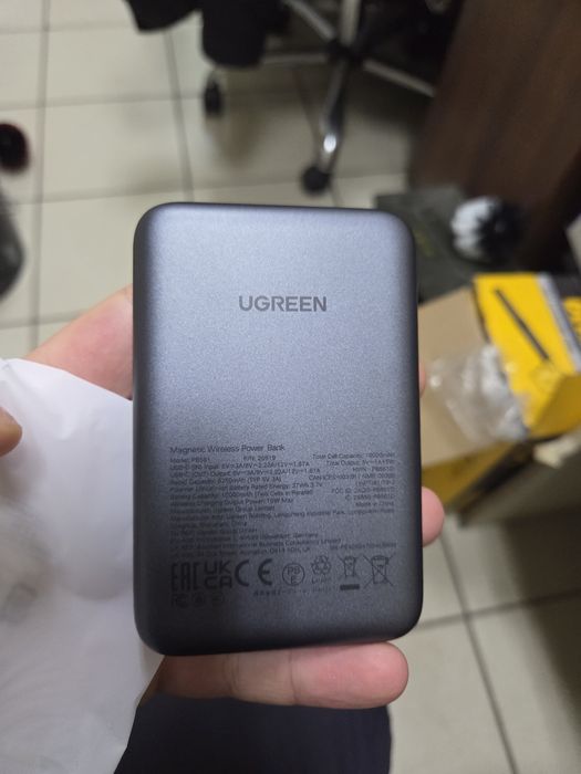 Новый Магнитный Magsafe Павербанк Ugreen PB561 10000 mAh 20 Вт