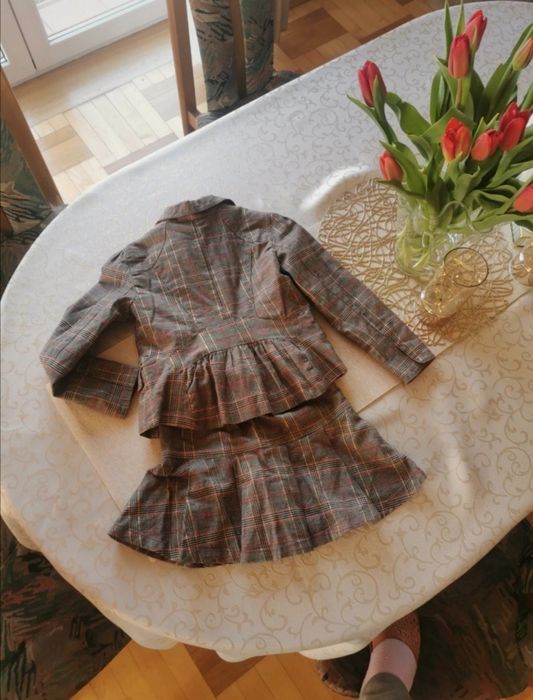 Eleganckii komplet Reserved rozm. 110 /116