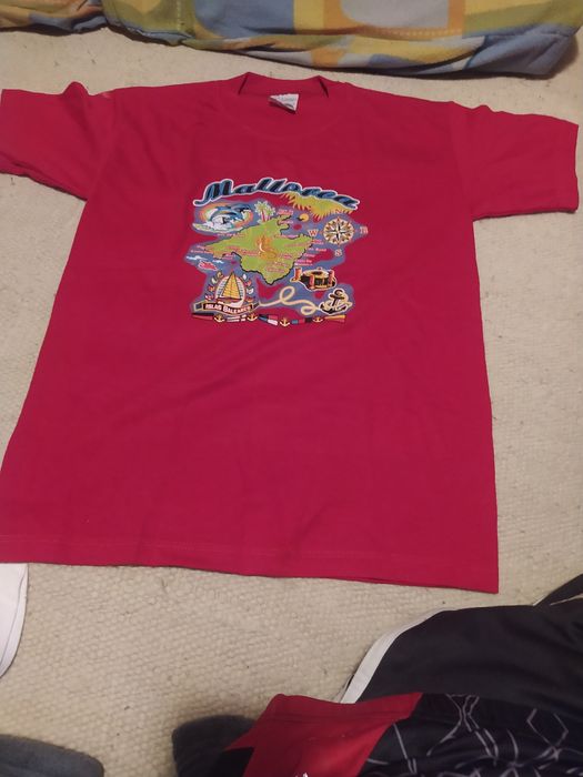 Mallorea t- shirt vermelha menino 14 anos impecável