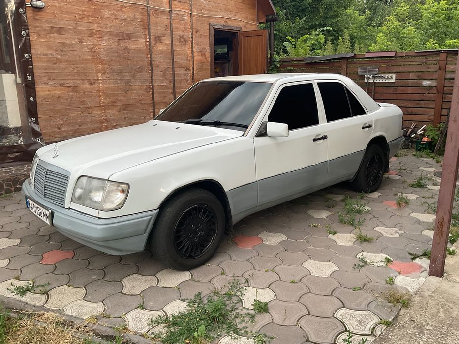 Продам Мерседес 124 дизель 2.0