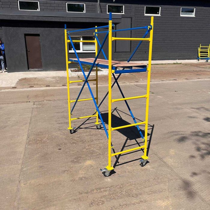 Будівельні риштування, ліса рамні, вишка тура, підмостки, риштовка