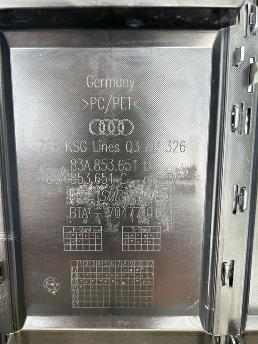 Atrapa Audi Q3 83A