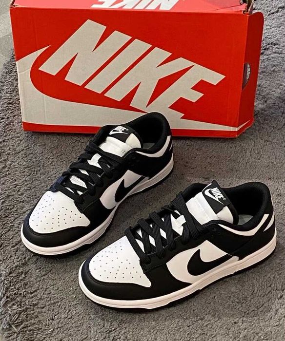 Nike Dunk Low Czarny R.40,5